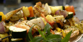 shrimpskewer_2 Fiery Shrimp Skewers with Pineapple and Mint