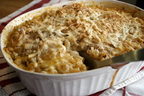 bwmnc15-4 Pub Night: Buffalo Wing Macaroni and Cheese