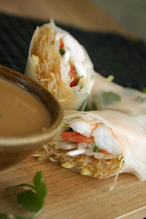 ptsr14 Pad Thai Summer Rolls with Peanut Sauce