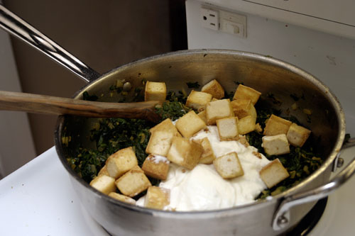 st7 Saag Tofu: Indian Spiced Tofu in Spinach Sauce