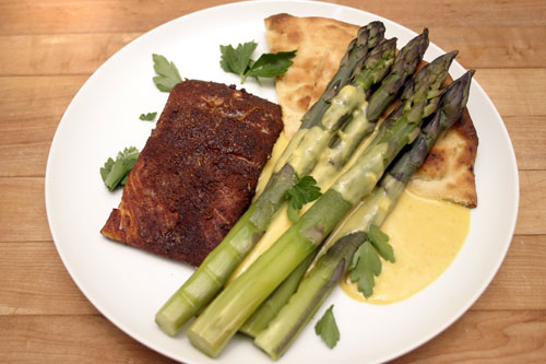 accs11din Asparagus with Curried Cheese Sauce