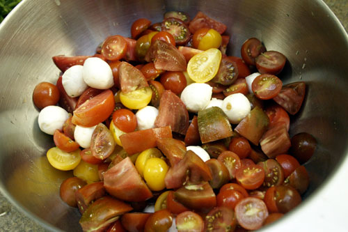 cbs2 Simple Caprese Bread Salad