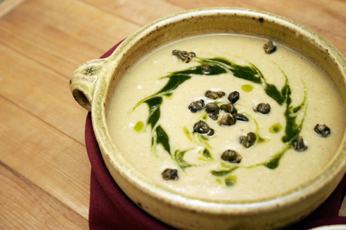 srcstop Vegantines Day: Spice Roasted Cauliflower Soup with Fried Capers