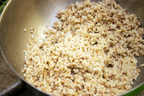 ics6 Lemony Israeli Couscous with Tomato, Arugula, Chickpea and Bocconcini