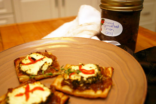 caramelizedonionjam5 Caramelized Onion Jam with Honey and Herbs