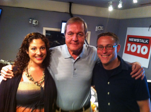tina_mike_ted The Choosy Beggars serve lunch on the radio!